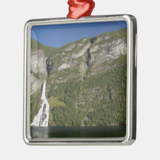 Noorwegen, Geirangerfjord (UNESCO), Geiranger. Metalen Ornament (Links)