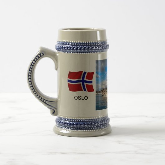 Noorwegen, haven van Oslo; jachthaven Bierpul (Links)