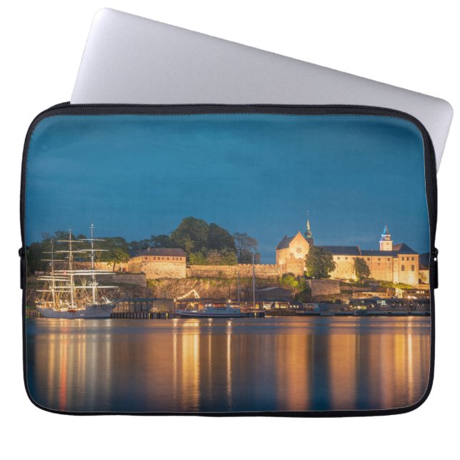 Noorwegen Oslo Akershus Fortress Laptop Sleeve (Voorkant)
