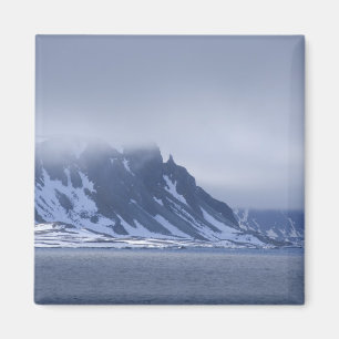 Noorwegen, poolcirkel, Noord-Atlantische Oceaan. Magneet