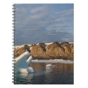 Noorwegen, Svalbard, Spitsbergen eiland, Zonsonder Notitieboek