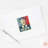 NOPE - Anti-Trump Poster - Anti-Trump - Ronde Sticker (Envelop)