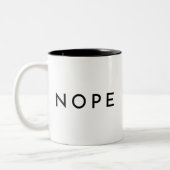 NOPE Modern Trendy Typografie Tweekleurige Koffiemok (Links)