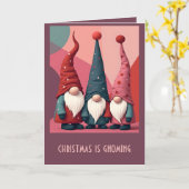 Nordic Christmas Gnomes Retro Modern Kitschmas Kaart (Gele Bloem)