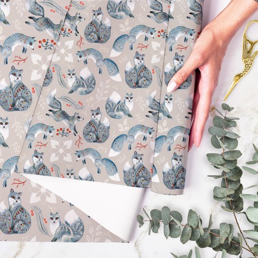 Nordic Folk Foxes | Scandinavian Winter Woodland Cadeaupapier