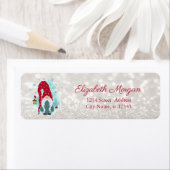 Nordic Gnome Snowflakes Glittery Bokeh Etiket (Insitu)
