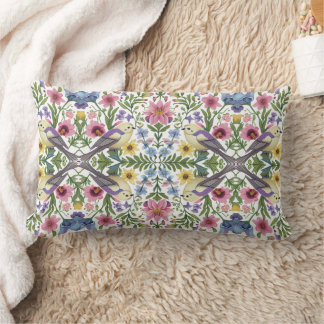 Nordic Whispers: Een Floral en Fauna Symfonie Kussen