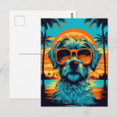 Norfolk Terrier met zonnebril op het strand Briefkaart (Voorkant / Achterkant)