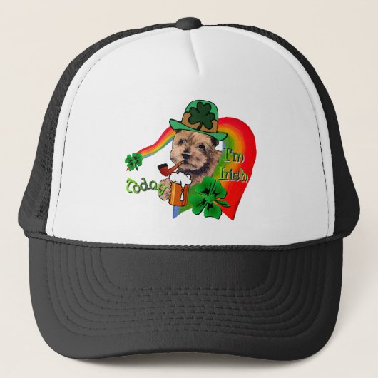 Norfolk Terrier St. Patrick's Day Trucker Pet (Voorkant)