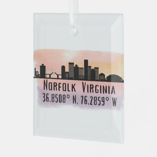 Norfolk VA City Skyline Glas Ornament (Voorkant links)