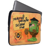 'Normal People Scare Me' Humoureuze Frankenstein Laptop Sleeve (Voorkant Rechts)