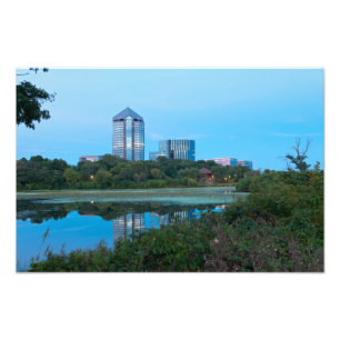 Normandale Lake en Gebouwen Foto Afdruk