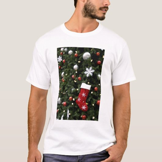North America. kerstversieringen op boom. 5 T-shirt (Voorkant)