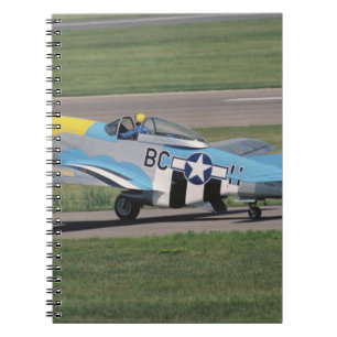 North American P-51 D Dazzling Donna op de Notitieboek