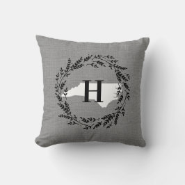 North Carolina Rustic Wreath Monogram Sierkussen