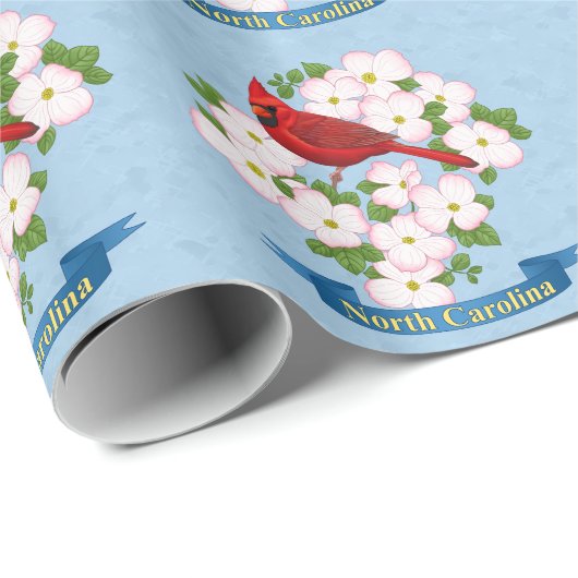 North Carolina State Cardinale Bird Dogwood Flower Cadeaupapier (Rol Hoek)