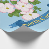 North Carolina State Cardinale Bird Dogwood Flower Cadeaupapier (Hoek)