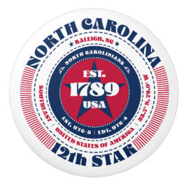 North Carolina US State Rood Wit Blauw Typografie Keramische Knop