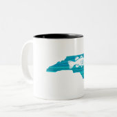 North Carolina Wave Vist Tweekleurige Koffiemok (Voorkant links)