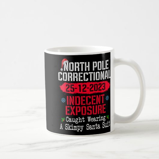 North Le Indecent Exsure Caught Wearing A Santa Su Koffiemok (Rechts)