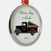 North Pole Delivery Truck - Premium Round Metalen Ornament (Rechts)
