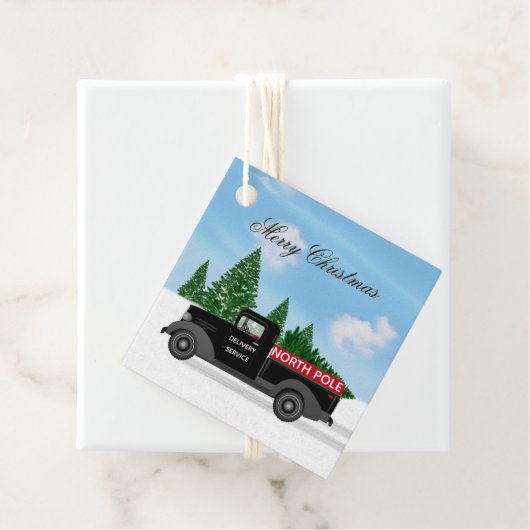North Pole Delivery Truck - Vrolijk kerstcadeau Bedankjes Labels (In situ)