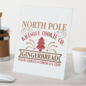 North Pole Gingerbread Company Reclamebord Met Voetstuk (Insitu)