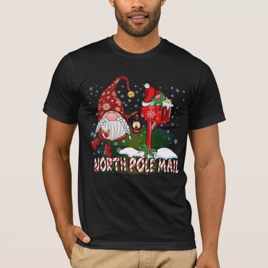 North Pole Mail Gnome T-shirt (Voorkant)