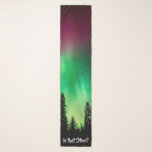 Northern Lights Scarf | Is dat Steve? Sjaal<br><div class="desc">Als je toevallig in Canada op een heldere avond bent, kijk dan naar de sterren en misschien zie je het: een strook licht van oost naar west, helemaal van de oevers van de Hudson-baai tot de fjords van British Columbia. Is het een onhandig stuk van de aurora borealis? Of misschien...</div>