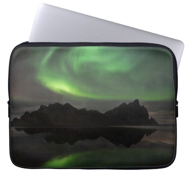 Northern Lights Vestrahorn Beach Hofn, Iceland Laptop Sleeve (Voorkant)