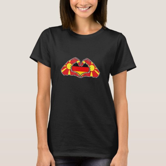 Northern Macedonia and Germany  Heart hand friends T-shirt (Voorkant)