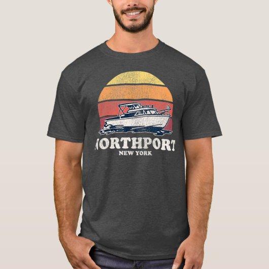 Northport NY Boating 70s Retro Boat T-shirt (Voorkant)