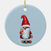 Norwegian Gnome Holding A Cranberry Juice Cocktail Keramisch Ornament (Achterkant)