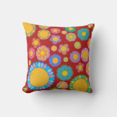 Nostalgische flora rood kussen (Voorkant)