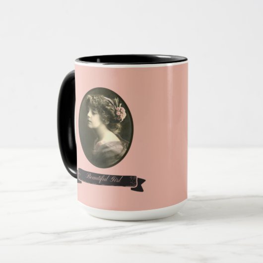 NOSTALGISCHE FOTO VAN BEAUTIFUL-MEISJE MOK (Voorkant links)