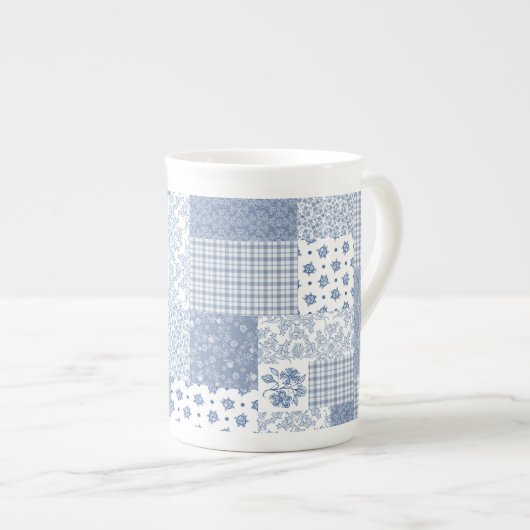 Nostalgische Indigo Faux Patchwork Bone China Mok (Voorkant rechts)