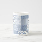 Nostalgische Indigo Faux Patchwork Bone China Mok (Voorkant)
