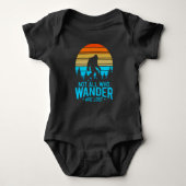 Not All Who Wander are Lost | Bigfoot Retro Design Romper (Voorkant)
