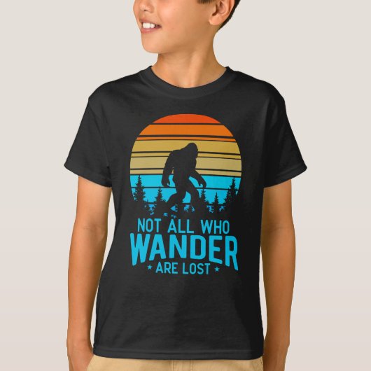 Not All Who Wander are Lost | Bigfoot Retro Design T-shirt (Voorkant)