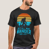 Not All Who Wander are Lost | Bigfoot Retro Design T-shirt (Voorkant)