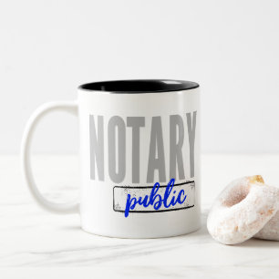 Notarisch groot lettertype, zwart met blauw tweekleurige koffiemok
