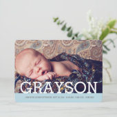 Noteerbare naam Twee Foto Modern Birth Announding Aankondiging (Staand voorkant)