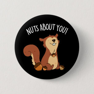 Noten over je grappige eekhoorn, donkere bg ronde button 5,7 cm