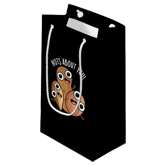 Noten Over jou Grappige Nut Puns Donker BG Klein Cadeauzakje (Voorkant Gekanteld)