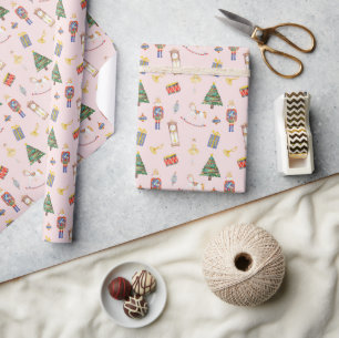 Notenkraker roze kerst cadeaupapier
