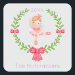 Notenkraker Sugar Plum Fairy Christmas Vierkante Sticker<br><div class="desc">Maak uw vakantieseizoen onvergetelijk met deze grillige notenkraker Sugar Plum Fairy Christmas-thema-stickers. Het is tijd voor een Sugar Plum Holiday Celebration! U kunt dit ontwerp personaliseren door te klikken op "Deze sjabloon personaliseren" of als u het lettertype, de achtergrondkleuren wilt wijzigen of de ontwerpelementen op een andere manier wilt rangschikken,...</div>