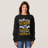 Nothing Scares Me My Grandmama Is Australian  Aust Trui (Voorkant volledig)