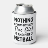 Nothing stands between this girl and her netball. blikjeskoeler (Blikje Voorkant)