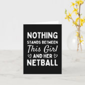 Nothing stands between this girl and her netball. kaart (Gele Bloem)