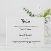 "Notice" Uitgesteld bruiloft zwart op grijze Kaart (Staand voorkant)